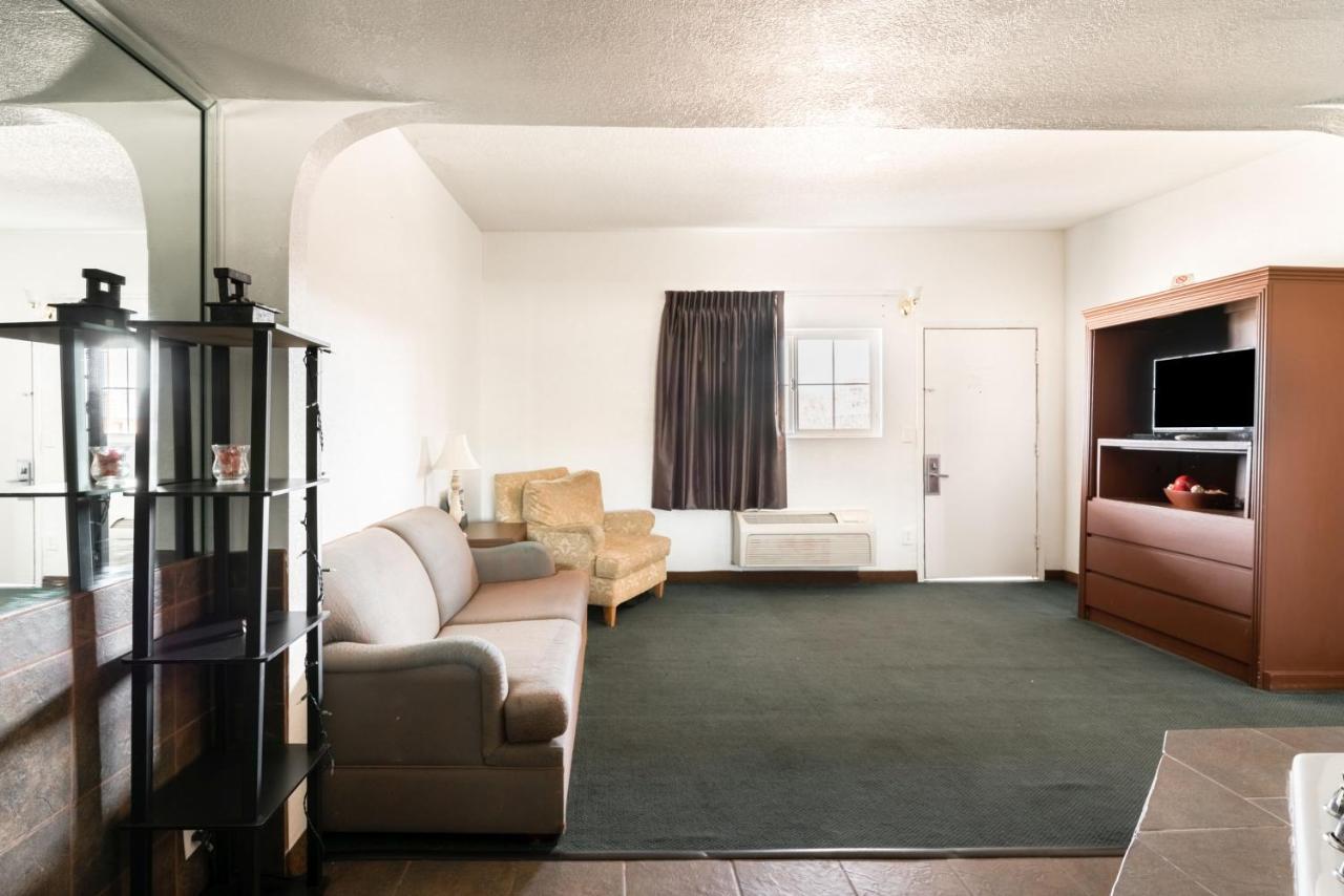 Oyo Hotel Globe / Miami Az - Highway 60 Zewnętrze zdjęcie